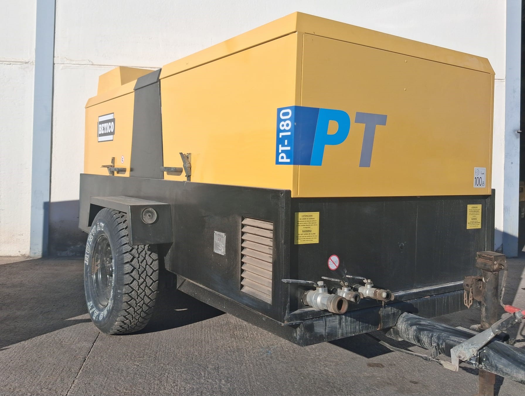 Compresor  PT-180 marca BETICO